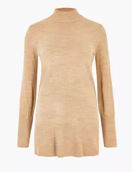 Мягкий удлиненный джемпер с воротником-стойкой