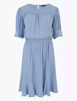 Платье-мини плиссированное с коротким рукавом