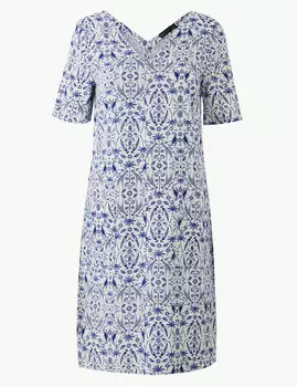 Платье-шифт с коротким рукавом и длиною до колен