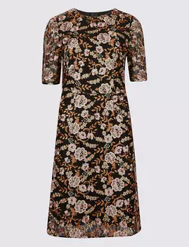 Платье-шифт с кружевной цветочной вышивкой