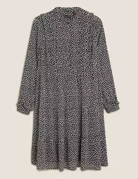 Платье-свинг с высокой горловиной