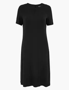 Трикотажное платье-свинг с коротким рукавом