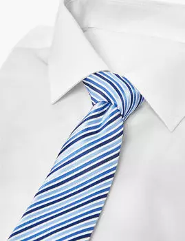 Узкий галстук в диагональную полоску