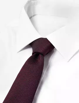 Узкий текстурированный галстук