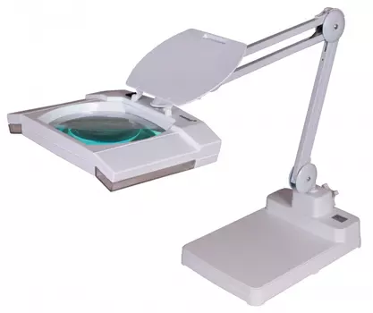 Лупа-лампа Levenhuk