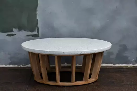 Кофейный стол из акации WOODLAND