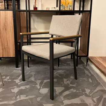 Садовое кресло OSCAR с подлокотниками из поливуда