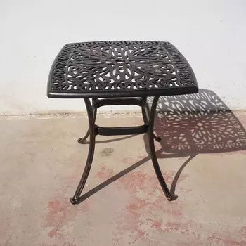 Стол из литого алюминия Malta