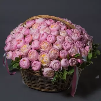101 Розовый Пион в корзине