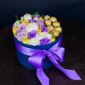 13 Цветков Микс в коробке с ferrero