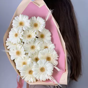 15 Белых Гербер