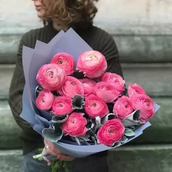 15 Ранункулюсов и Сенецио