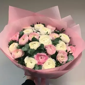 17 Белых и Розовых Ранункулюсов