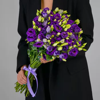 19 Фиолетовых Эустом