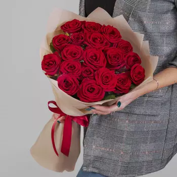 19 Красных Роз (60 см.)
