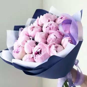 19 Пионов Сара Бернар