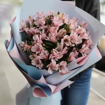 21 Розовая Альстромерия