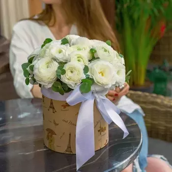 23 Ранункулюса В Коробке