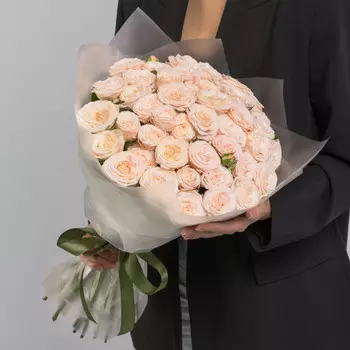 25 Кустовых Пионовидных Кремовых Роз (50 см.)