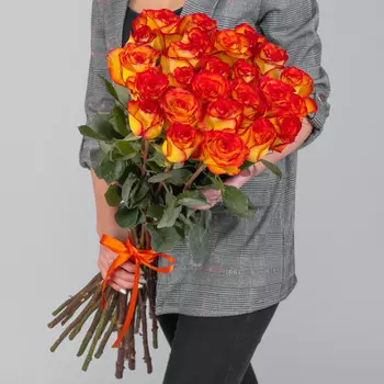 25 Оранжевых Роз (70 см.)