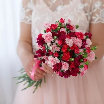 25 Разноцветных Кустовых Гвоздик