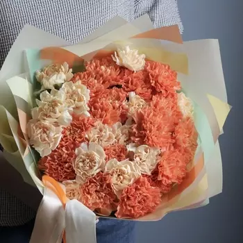 29 Кремово-Оранжевых Гвоздик