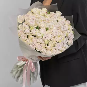 35 Кустовых Пионовидных Сиреневых Роз (50 см.)