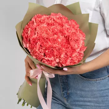 35 Ярко-Розовых Гвоздик