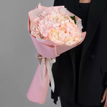 3 Розовые Гортензии