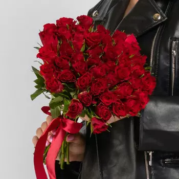 45 Красных Роз (30-40 см.)