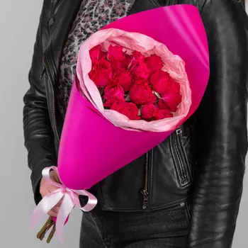 5 Кустовых Пионовидных Красных Роз (50 см.)