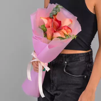 5 Розовых Калл