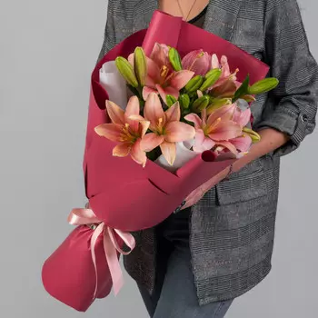 5 Розовых Лилий