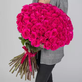 75 Малиновых Роз (70 см.)