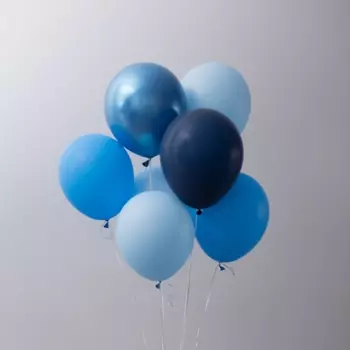 7 Голубых Воздушных Шаров