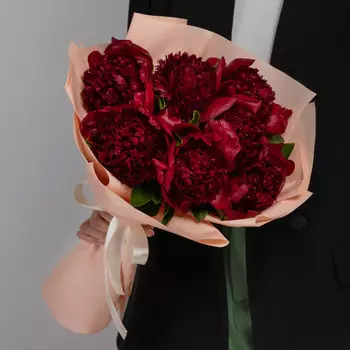 7 Красных Пионов