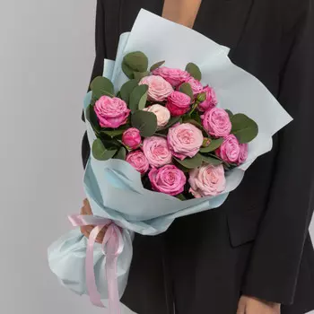 7 Кустовых Пионовидных Розовых Роз (50 см.)