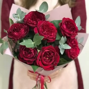 7 Пионовидных Красных Роз (50 см.)