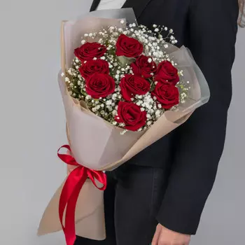 9 Красных Роз и Гипсофила