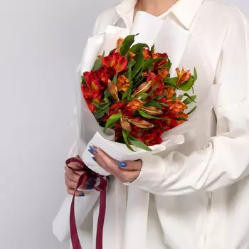 9 Оранжевых Альстромерий