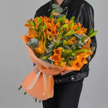 9 Оранжевых Лилий