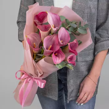 9 Розовых Калл