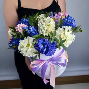 Букет дня из 15 гиацинтов