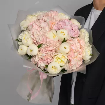 Букет "Белые Пионы и Розовые Гортензии"