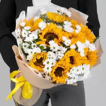 Букет "Подсолнухи и Сантини"