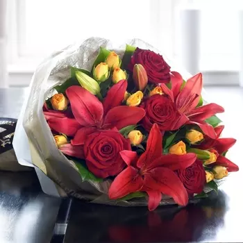 Букет "Яркие Лилии и Розы"
