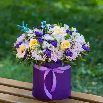 Коробка С Цветами "Моему Преподавателю"