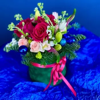 Новогодняя композиция "Яркий Праздник"