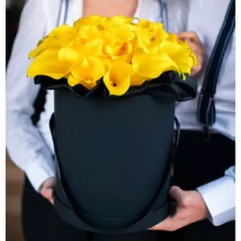 Шляпная коробка "35 Желтых Калл"