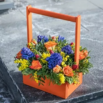 Букет "Яркая Весна" в ящике